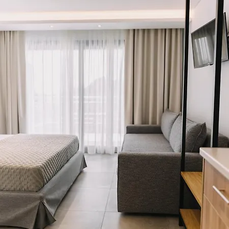 Blue Stone Luxury 3* リメナリア