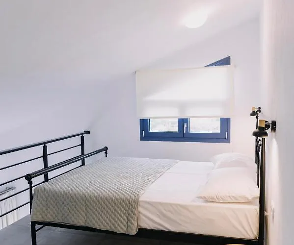 Ξενοδοχείο με διαμερίσματα Blue Stone Luxury Λιμενάρια