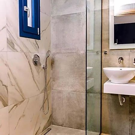 Blue Stone Luxury Aparthotel 3*